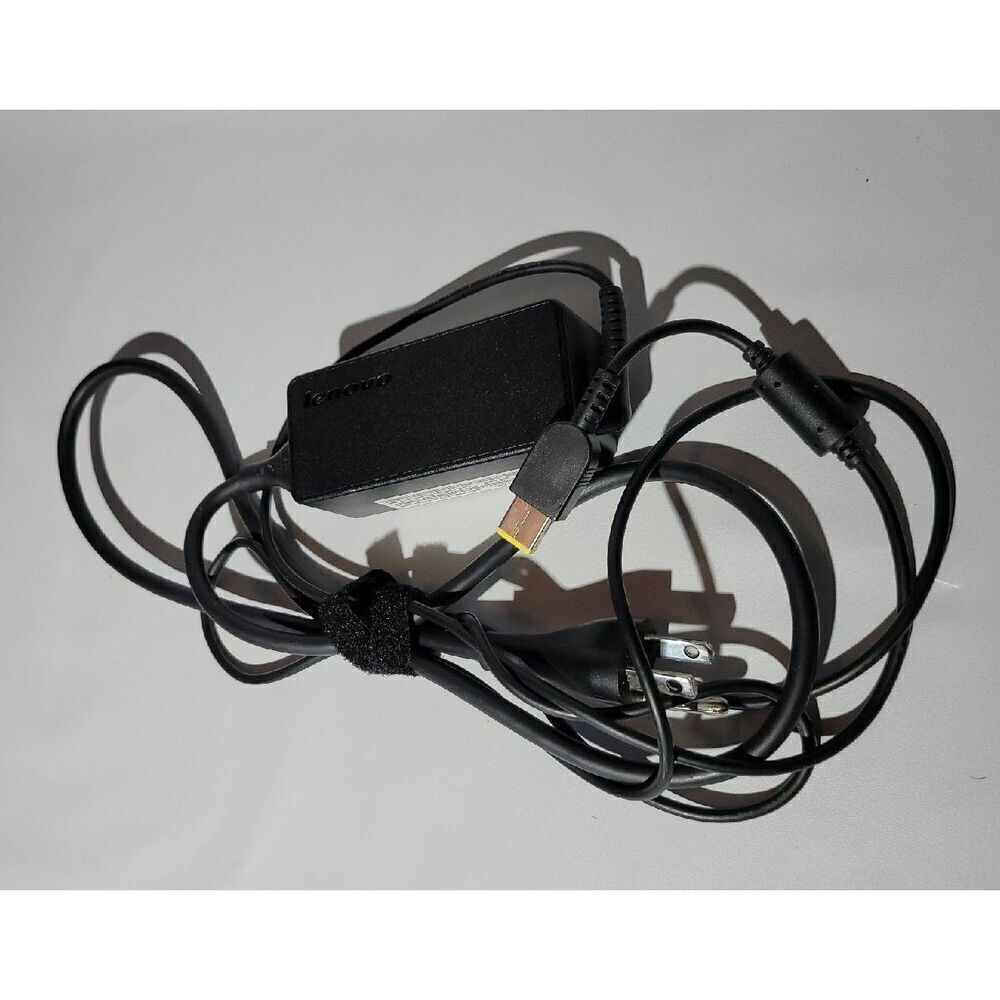 Lenovo 65W Power Adapter - Picture 2 of 4
